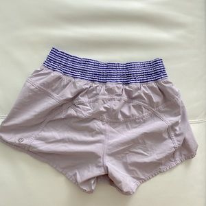 Like new Lululemon tracker V shorts 4” lavender